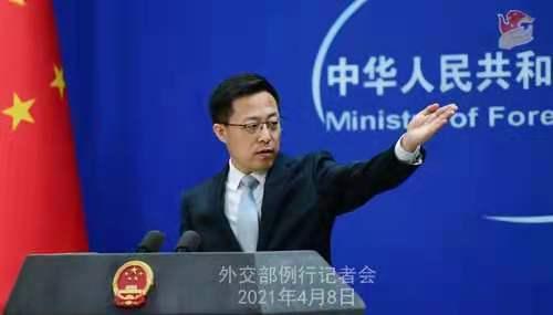 中国外交部发言人赵立坚在例行记者会上霸气发言：“中国从来无意恐吓谁，但谁的恐吓也不怕。”